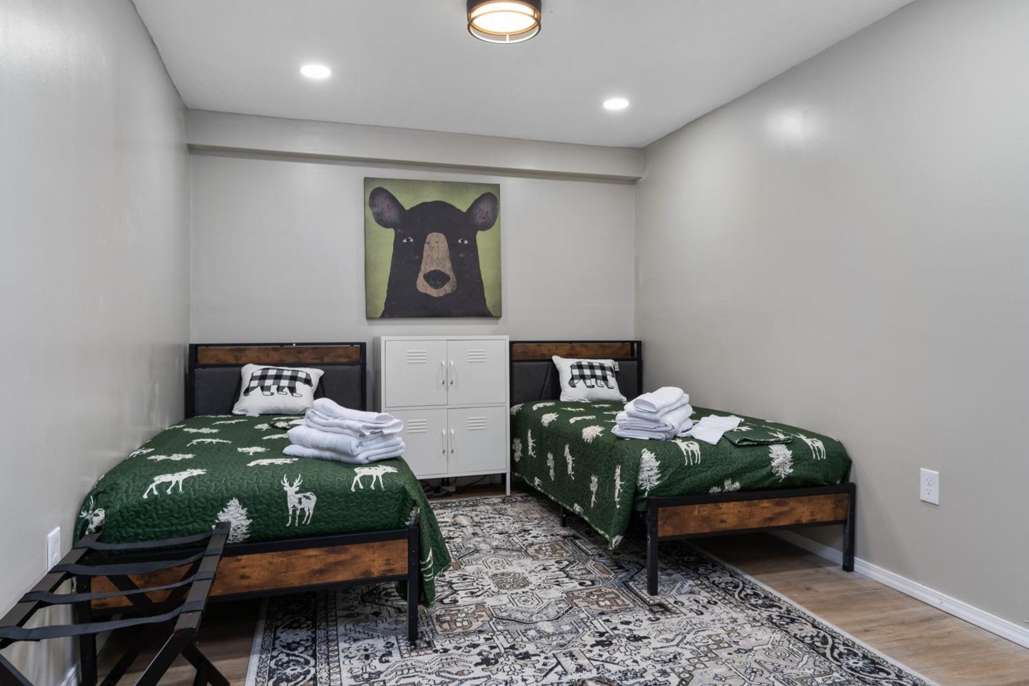 Spacious Cabin Near Hocking Hills And Caves With Hot Tub And Firepit Laurelville ภายนอก รูปภาพ